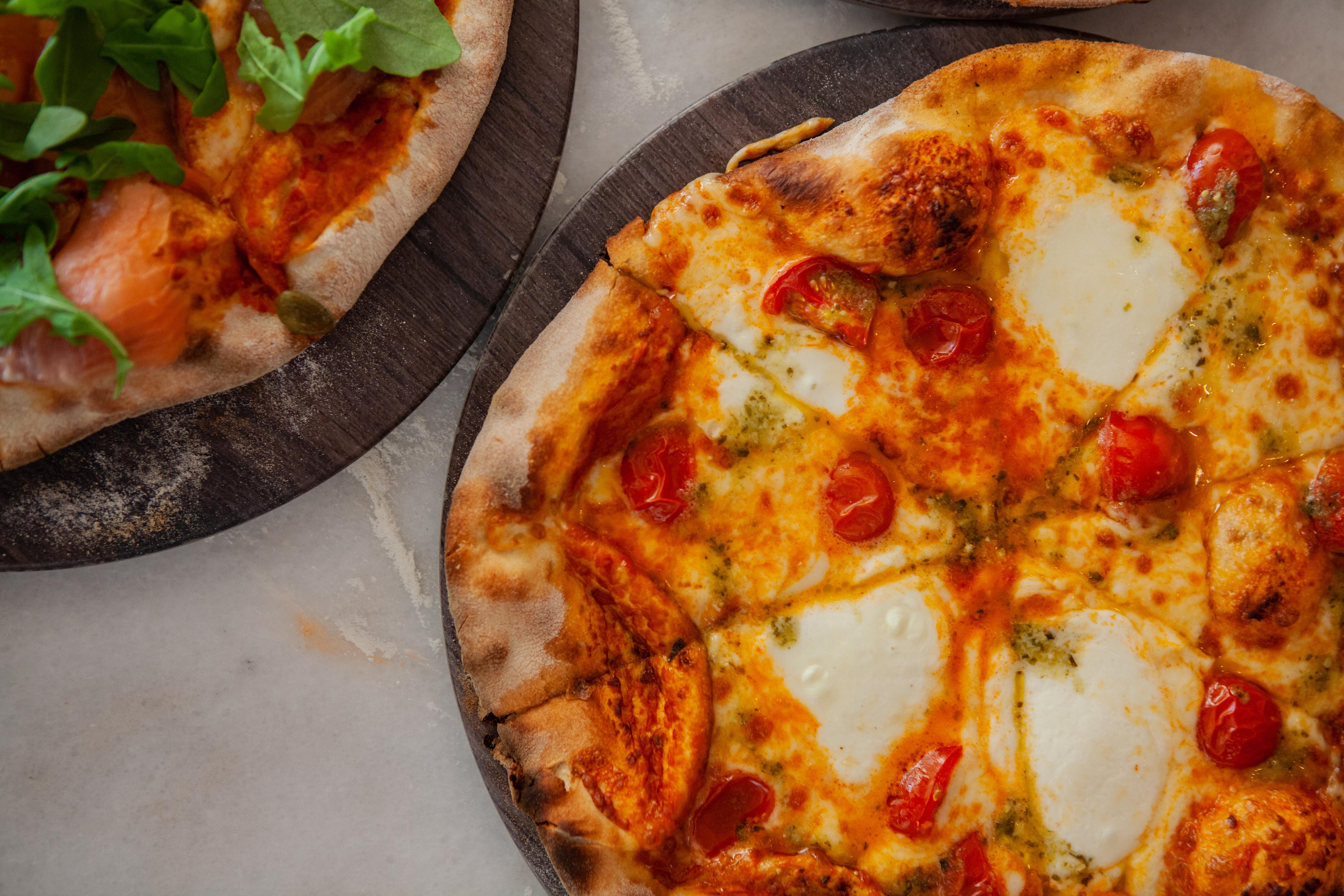 Vidamar Resort Hotel Algarve Albufeira Exterior photo Pizza with mozzarella